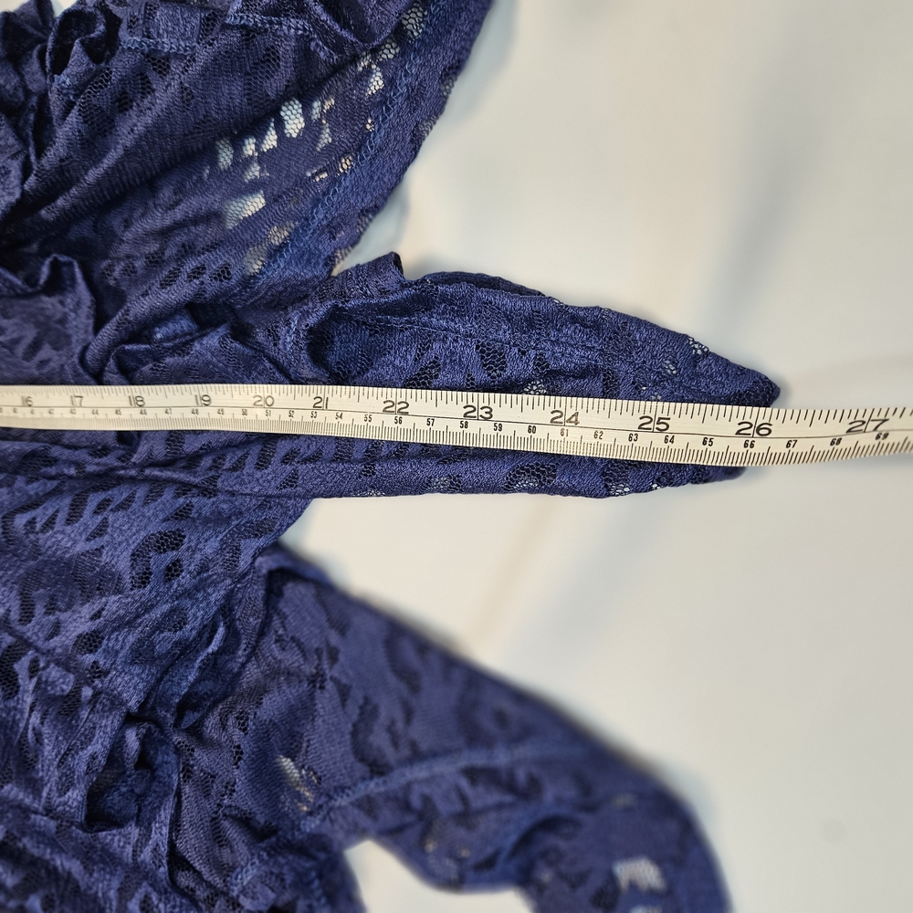 Navy Blue Skirt with Belt, Small (3/5) - Picture 11 of 11